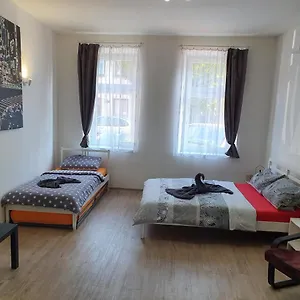  Apartman Skorkovskeho